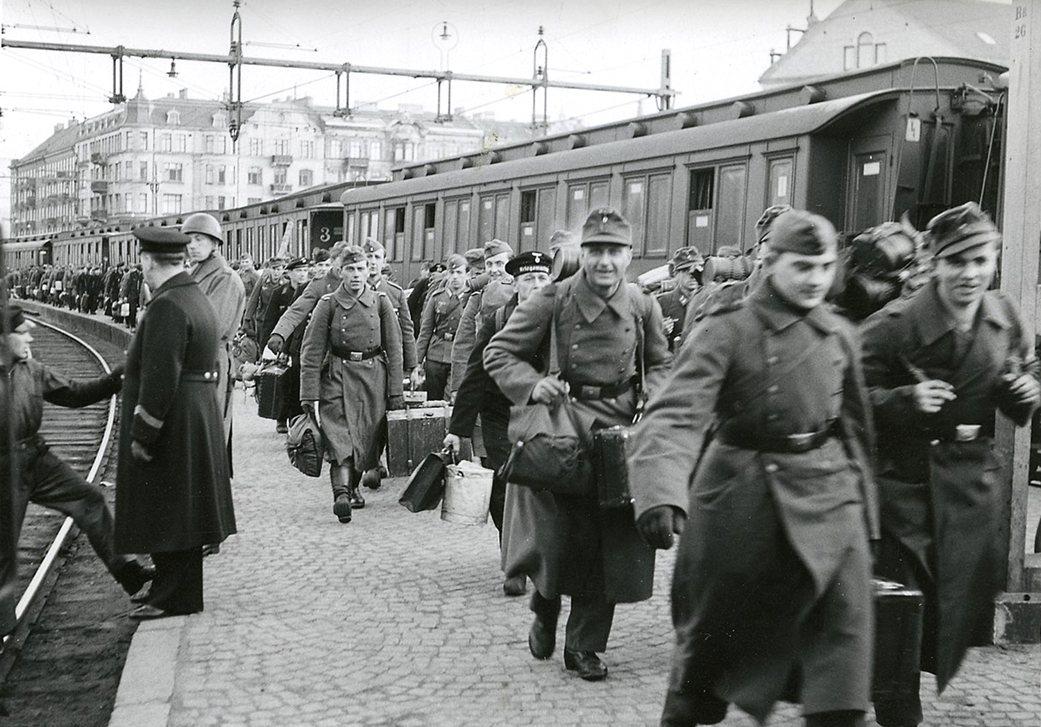 1280px-Tyska_permittenter_på_Helsingborg_F_1943.jpg