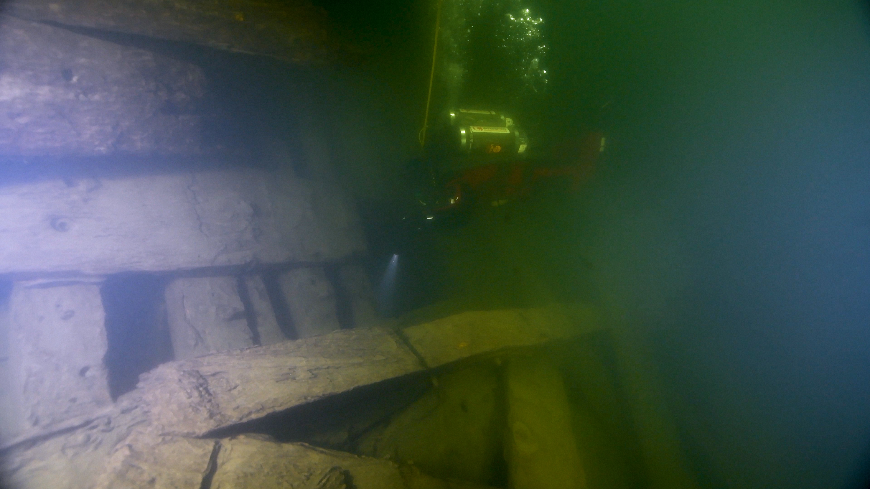 Äpplet har, till skillnad från skeppet Vasa, en extra kanonport på övre batteridäck.