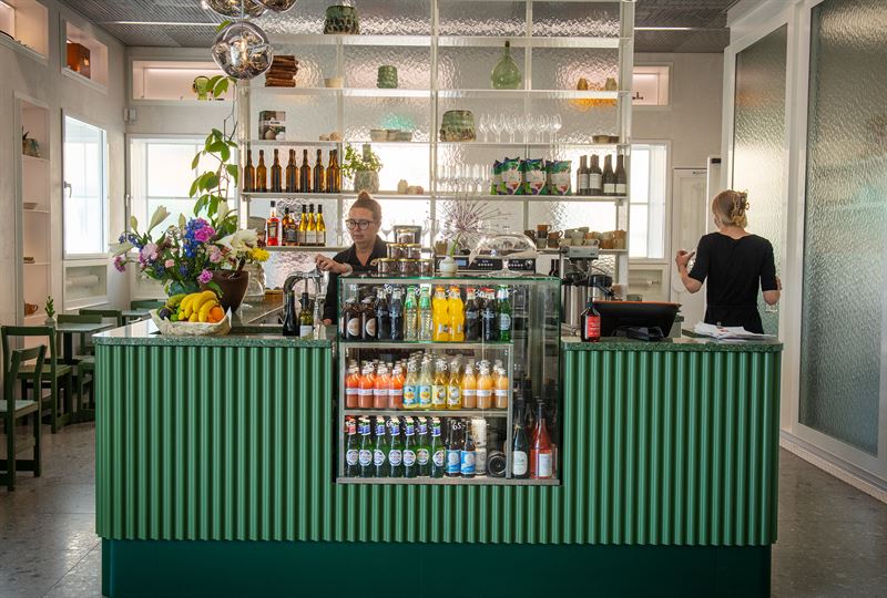 Vrak Café & Bar på Vrak - Museum of Wrecks. 