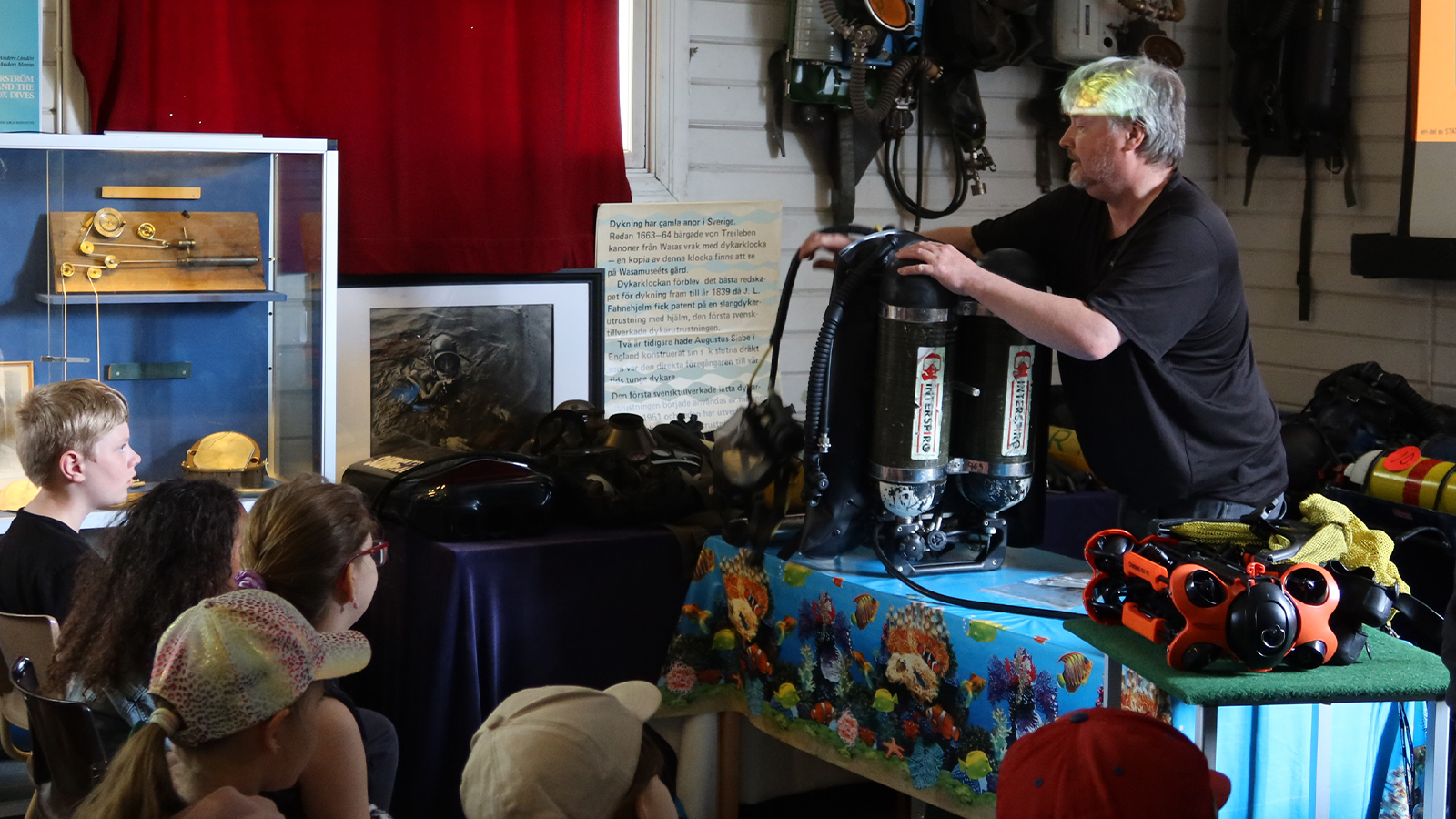 Marinarkeologen lär ut