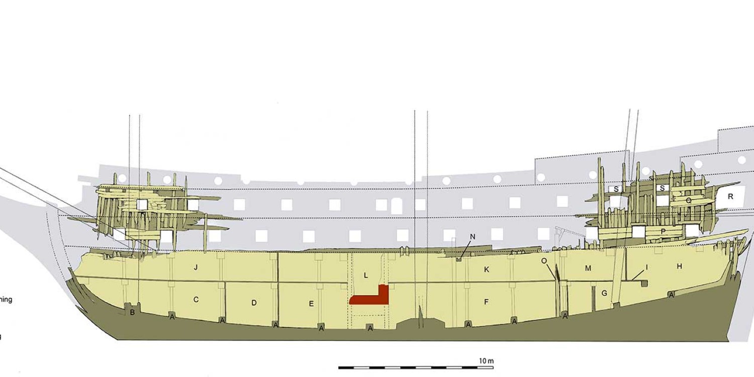 Modell av Riksäpplet som fartyg och vrak. Gjord av Niklas Eriksson, SMTM.
